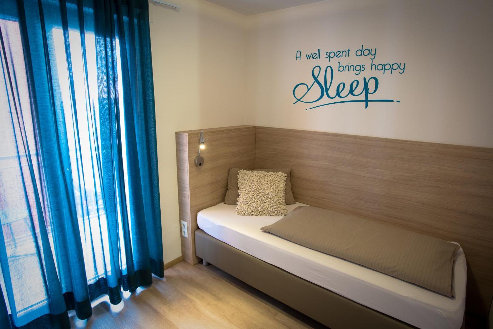 Hotel Landgasthof Zum Kaffelstein Kreuzwertheim Δωμάτιο φωτογραφία